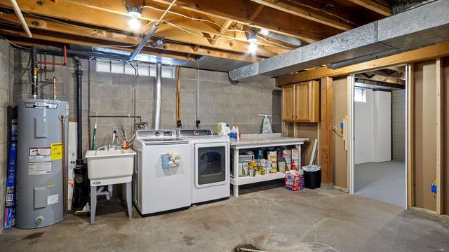 2728 Clark Place, Eau Claire, WI 54701