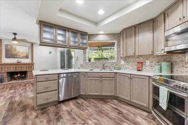 8517 Deodar Crest Ct, Elk Grove, CA 95624