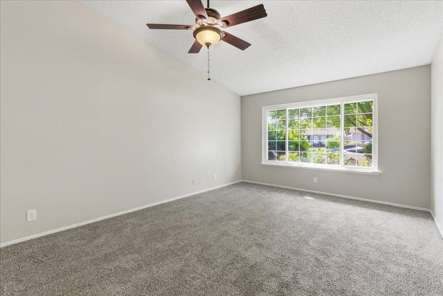 8517 Deodar Crest Ct, Elk Grove, CA 95624