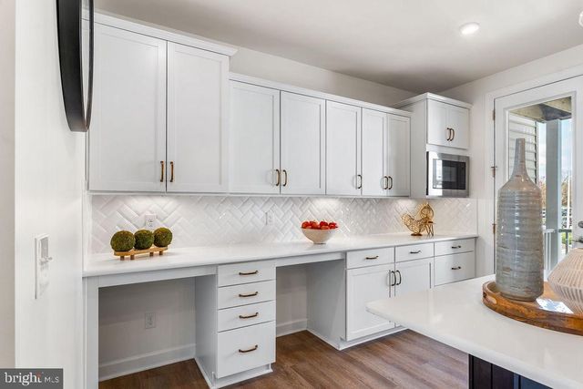 8103 ZOE PL, Alexandria, VA 22306