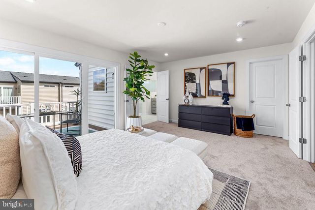 8103 ZOE PL, Alexandria, VA 22306