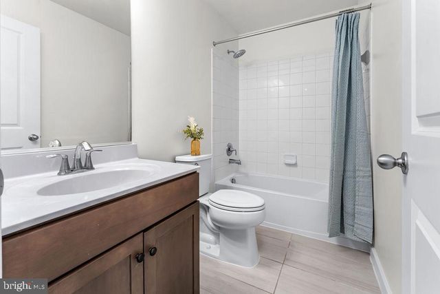 8103 ZOE PL, Alexandria, VA 22306