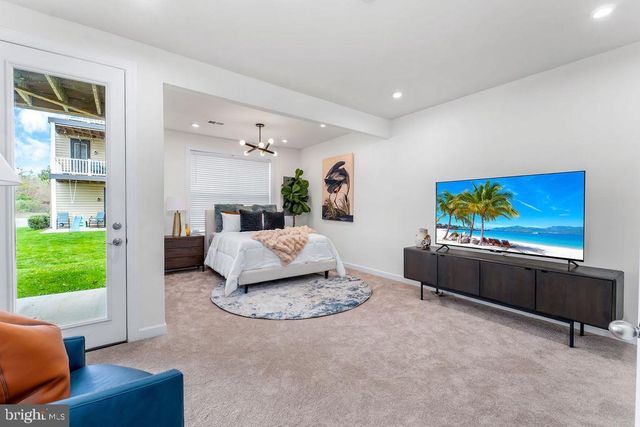 8103 ZOE PL, Alexandria, VA 22306