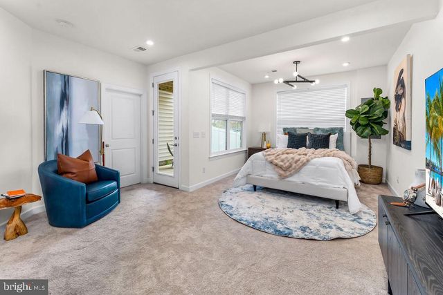 8103 ZOE PL, Alexandria, VA 22306