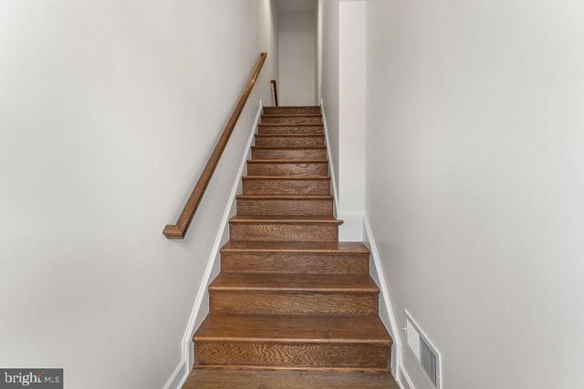 8103 ZOE PL, Alexandria, VA 22306