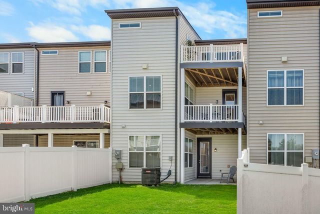 8103 ZOE PL, Alexandria, VA 22306