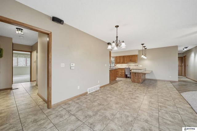 720 3rd Road, Grand Island, NE 68801