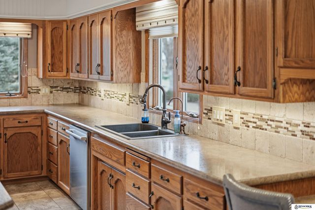 720 3rd Road, Grand Island, NE 68801