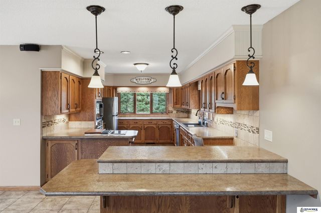 720 3rd Road, Grand Island, NE 68801