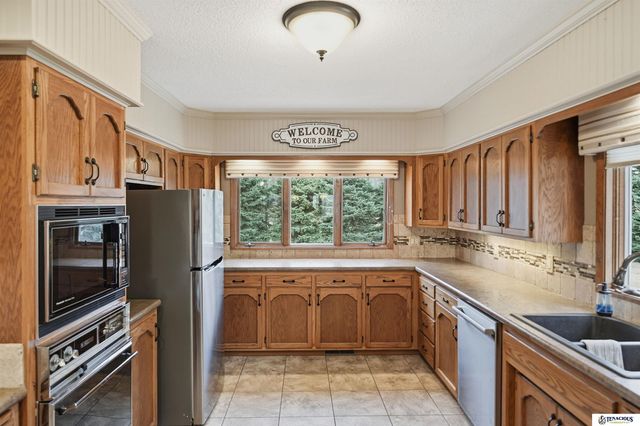 720 3rd Road, Grand Island, NE 68801