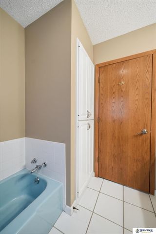 720 3rd Road, Grand Island, NE 68801