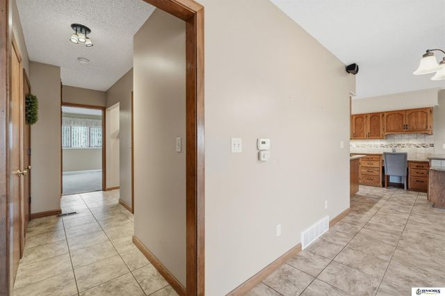 720 3rd Road, Grand Island, NE 68801