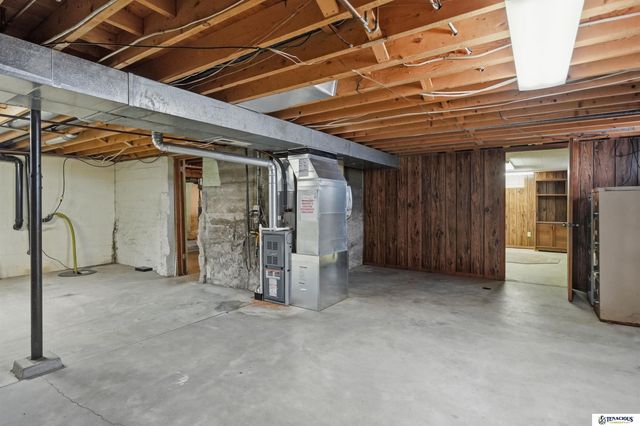 720 3rd Road, Grand Island, NE 68801
