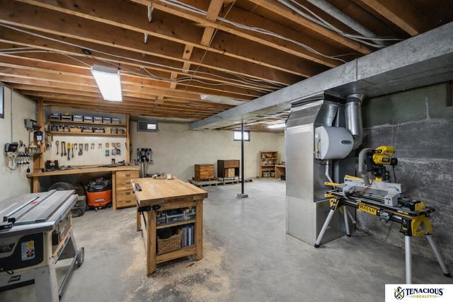 720 3rd Road, Grand Island, NE 68801