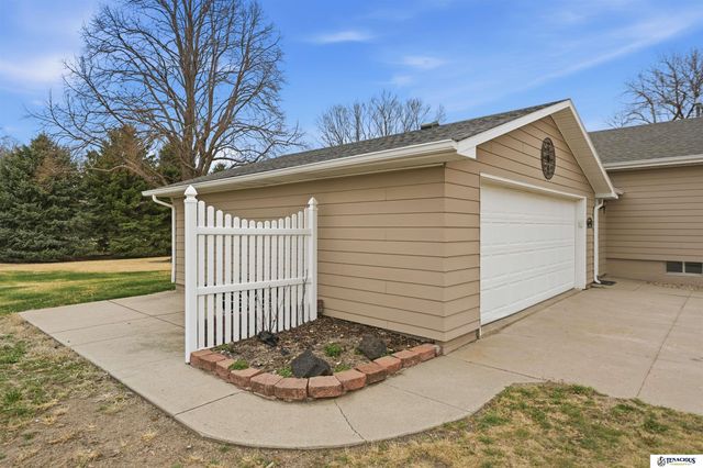 720 3rd Road, Grand Island, NE 68801