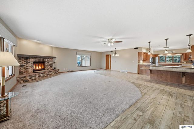 720 3rd Road, Grand Island, NE 68801