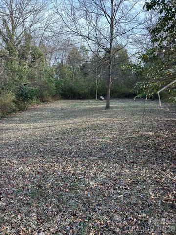 130 Meadow Avenue NE, Concord, NC 28025