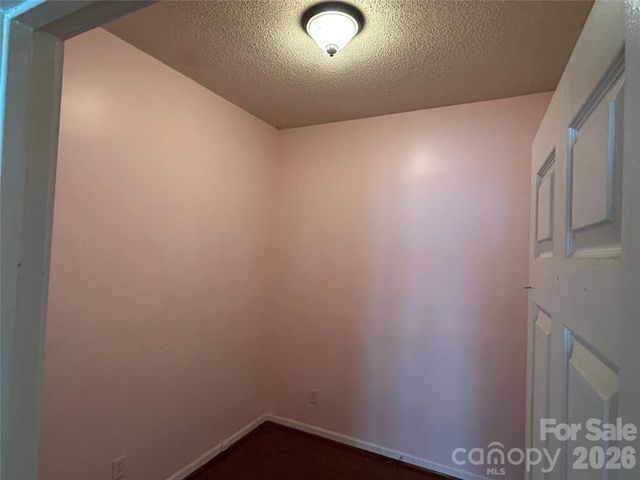 130 Meadow Avenue NE, Concord, NC 28025