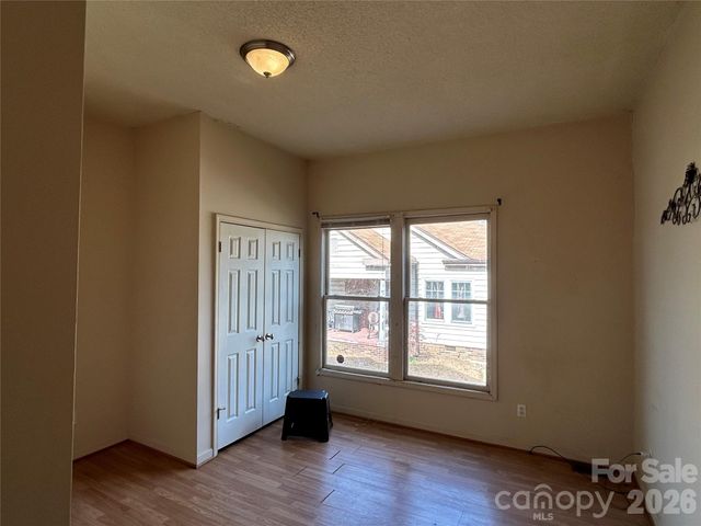 130 Meadow Avenue NE, Concord, NC 28025