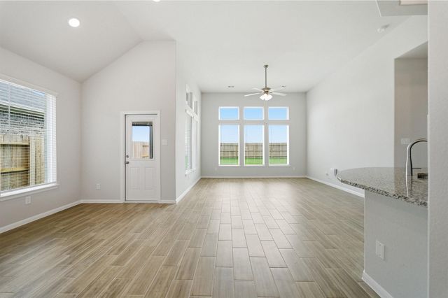 2726 Ruby Laurel Drive, Iowa Colony, TX 77583
