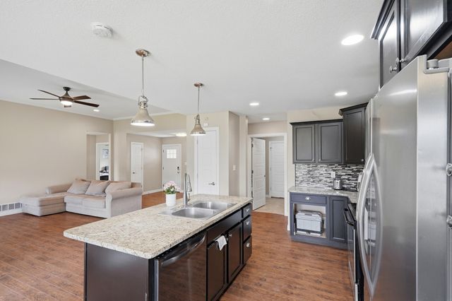 7610 W BLACK WALNUT DR, Columbia, MO 65202