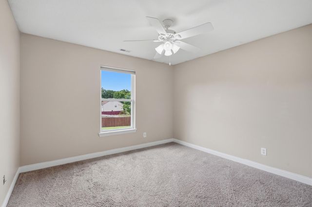 7610 W BLACK WALNUT DR, Columbia, MO 65202