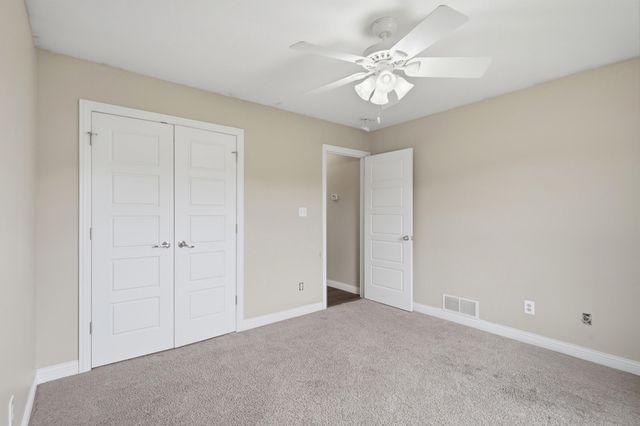 7610 W BLACK WALNUT DR, Columbia, MO 65202