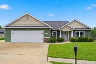 7610 W BLACK WALNUT DR, Columbia, MO 65202