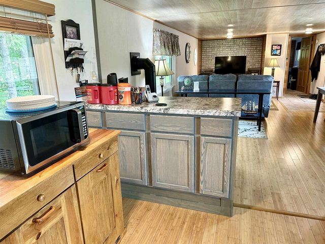 4631 MELODY LANE, Oshkosh, WI 54904
