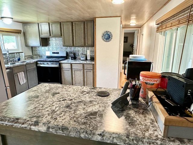 4631 MELODY LANE, Oshkosh, WI 54904
