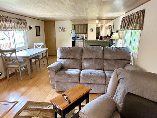 4631 MELODY LANE, Oshkosh, WI 54904