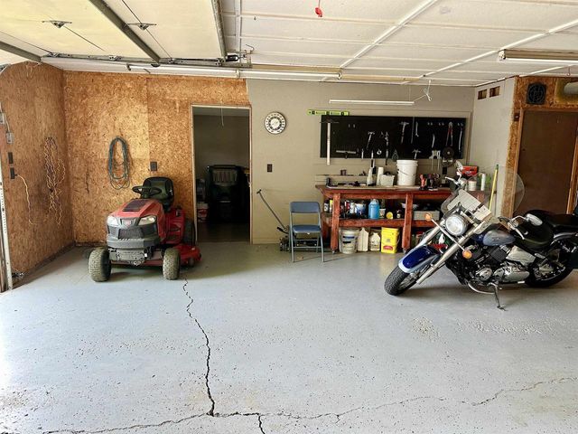 4631 MELODY LANE, Oshkosh, WI 54904