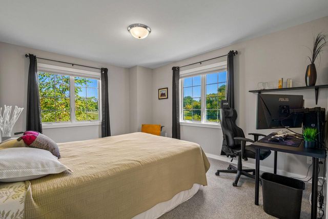 W339S271 Foxtail COURT, Oconomowoc, WI 53066