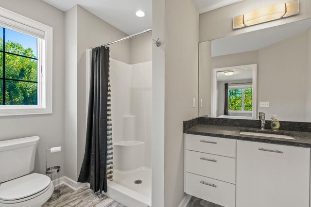 W339S271 Foxtail COURT, Oconomowoc, WI 53066