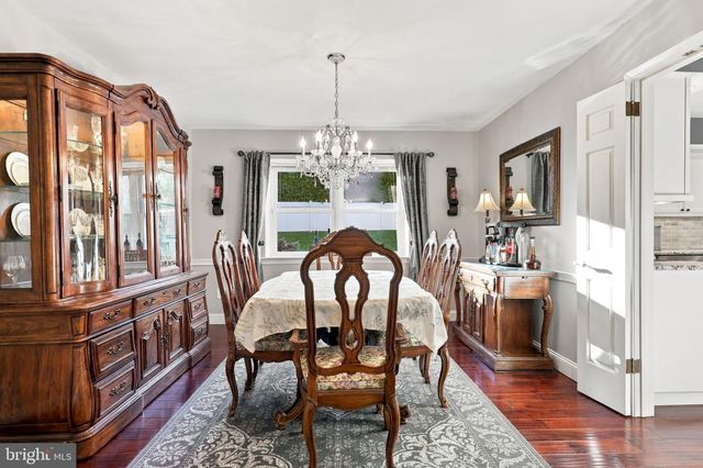 15 WHITE BIRCH LN, Southampton, PA 18966