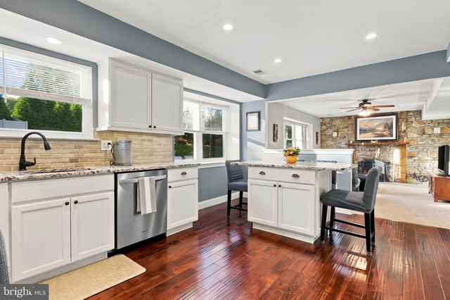 15 WHITE BIRCH LN, Southampton, PA 18966