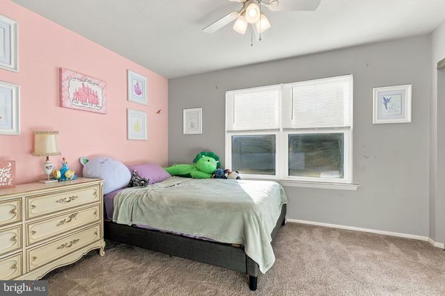 15 WHITE BIRCH LN, Southampton, PA 18966