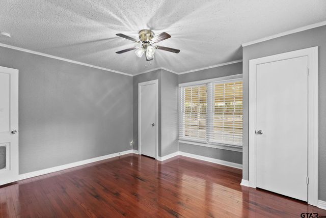 901 N Azaela, Tyler, TX 75701