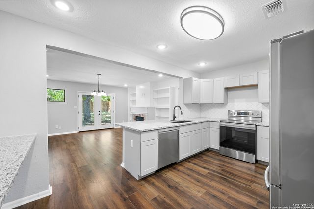 145 Addax Dr, San Antonio, TX 78213