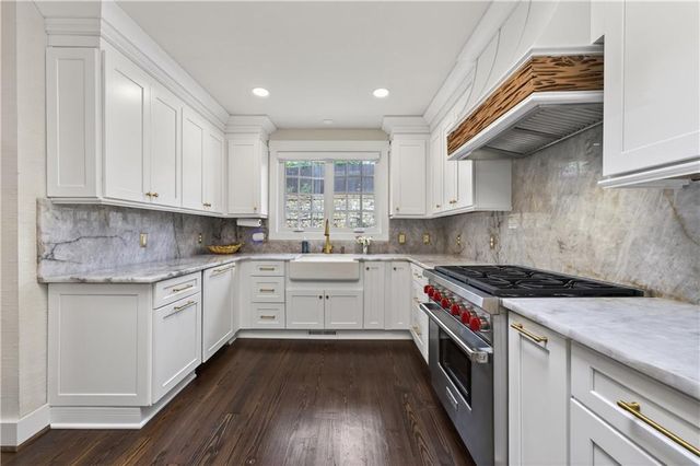 3220 W Andrews Drive NW, Atlanta, GA 30305