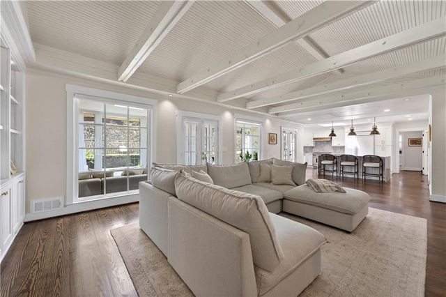 3220 W Andrews Drive NW, Atlanta, GA 30305