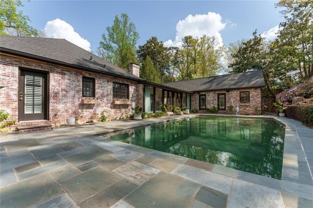 3220 W Andrews Drive NW, Atlanta, GA 30305