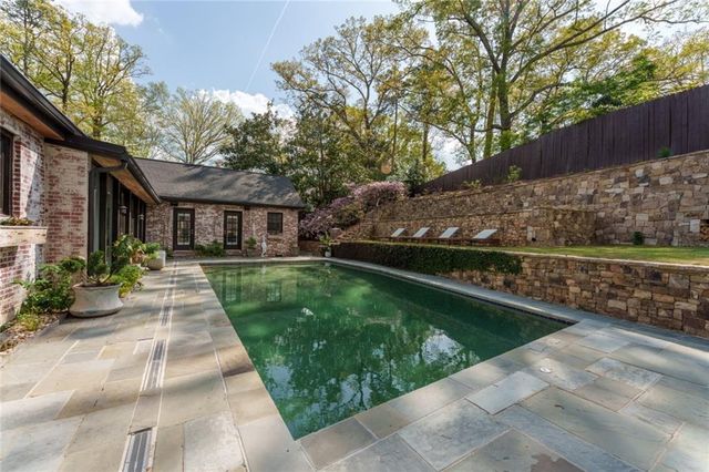 3220 W Andrews Drive NW, Atlanta, GA 30305