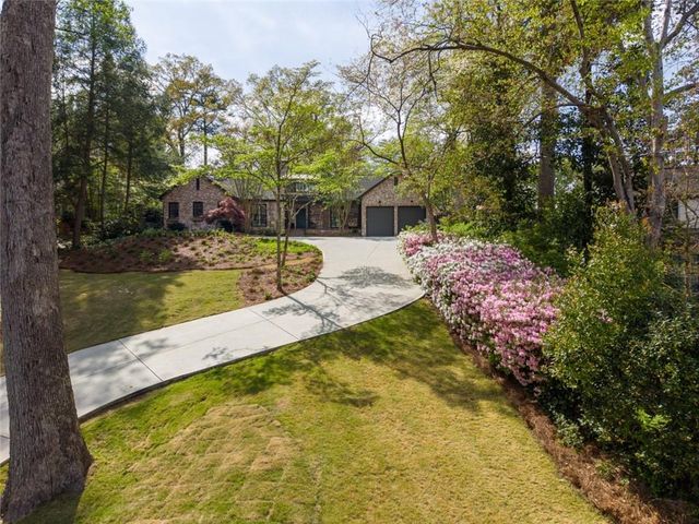 3220 W Andrews Drive NW, Atlanta, GA 30305