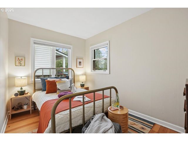 7404 Sw 53RD Ave, Portland, OR 97219