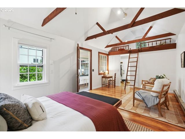 7404 Sw 53RD Ave, Portland, OR 97219