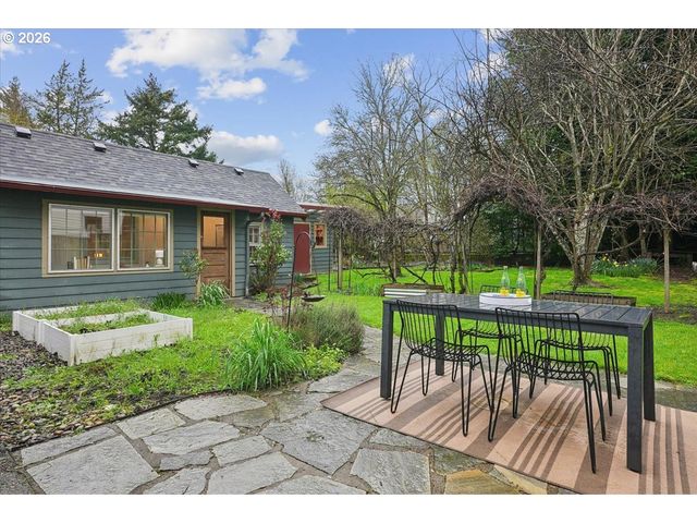 7404 Sw 53RD Ave, Portland, OR 97219