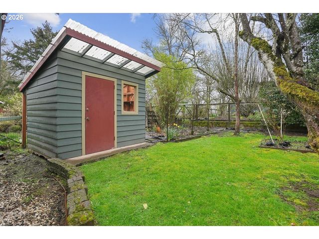 7404 Sw 53RD Ave, Portland, OR 97219