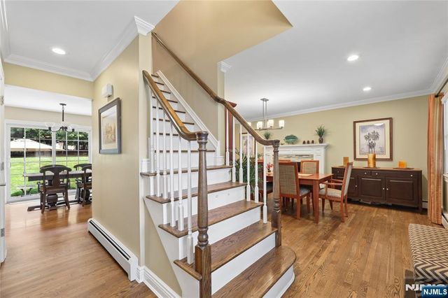 53 Van Blarcom Lane, Wyckoff, NJ 07481