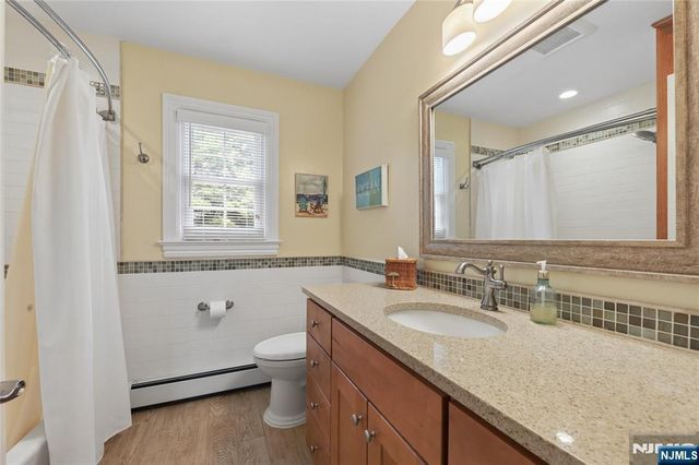 53 Van Blarcom Lane, Wyckoff, NJ 07481